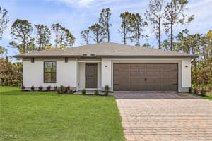156 Yager Cir, Fort Myers