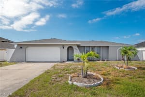 924 15th Terrace, Cape Coral, FL 33990 Sold 09/26/25