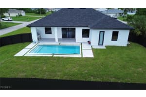 3631 Ne 11th Pl, Cape Coral