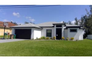 943 Sw 15th Pl, Cape Coral