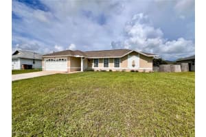621 10th Place, Cape Coral, FL 33991 - MLS#2025007131