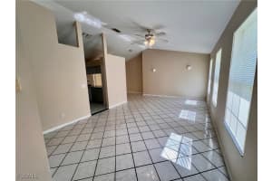 621 10th Place, Cape Coral, FL 33991 - MLS#2025007131