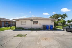 3660 seminole Avenue, Fort Myers, FL 33916 - MLS#2025007150