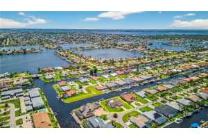 4909 8th Court, Cape Coral, FL 33914 - MLS#2025007212
