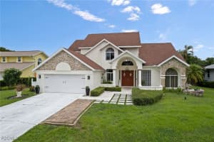 6748 Willow Lake Cir, Fort Myers