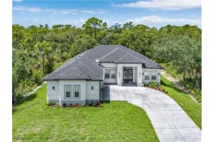 255 Farber St, Port Charlotte