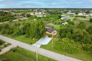 705 Magnolia Avenue, Lehigh Acres, FL 33972 - MLS#2025007279