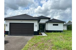 4827 Everglades Blvd N, Naples