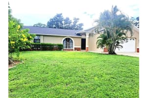 18213 Apple Rd, Fort Myers