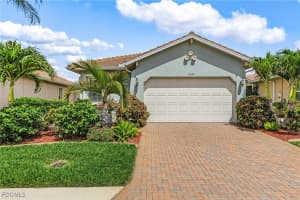 10430 Materita Dr, Fort Myers