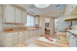 70 Sunrise Avenue, North Fort Myers, FL 33903 - MLS#2025007439