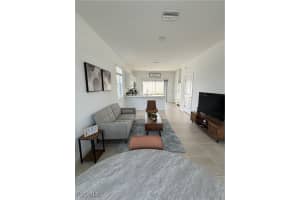 8768 Daybreak St, Sarasota