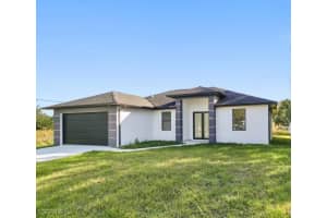 3204 72nd Street, Lehigh Acres, FL 33971 - MLS#2025007522