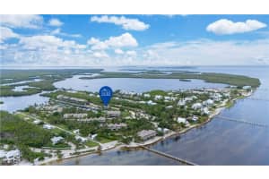 16710 Bocilla Island Club Dr, Bokeelia