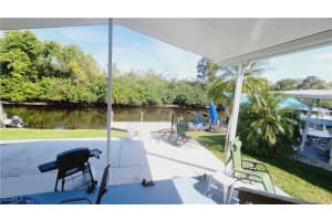 352 Shoreland Drive, Fort Myers, FL 33905 - MLS#2025007569