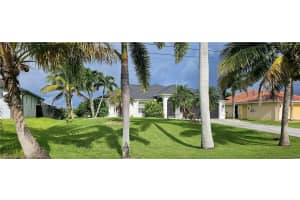 1024 33rd Place, Cape Coral, FL 33993 - MLS#2025007584