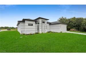 4704 Karen Avenue, Lehigh Acres, FL 33976 - MLS#2025007612