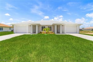 903 Albany Avenue, Lehigh Acres, FL 33971 - MLS#2025007642