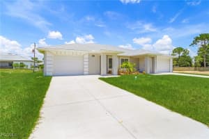 903 Albany Avenue, Lehigh Acres, FL 33971 - MLS#2025007642