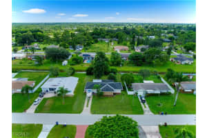 327 Allenwood Avenue, Lehigh Acres, FL 33936 - MLS#2025007645