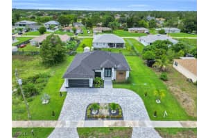 911 Sara Avenue, Lehigh Acres, FL 33971 - MLS#2025007797