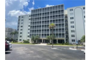 1 Bluebill Avenue, Naples, FL 34108 - MLS#2025007828