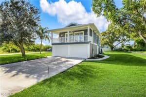 2901 10th St Sw, Lehigh Acres