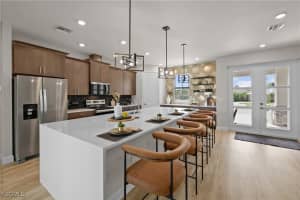 8738 Lakefront Ct, Fort Myers