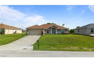 2321 Nw 25th Ter, Cape Coral
