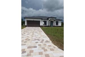 1145 Augusta St E, Lehigh Acres