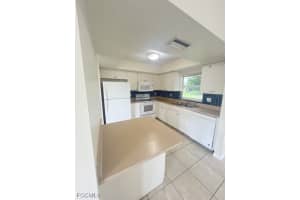 727 8th Place, Cape Coral, FL 33990 - MLS#2025008093
