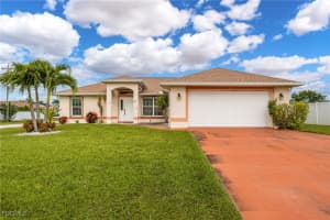 302 Ne 24th Ave, Cape Coral