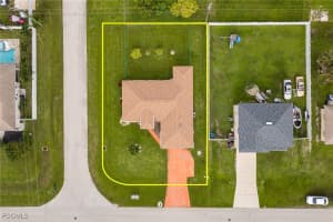 302 24th Avenue, Cape Coral, FL 33909 - MLS#2025008124