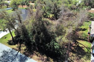 205 Ferdon Circle, Port Charlotte, FL 33954 - MLS#2025008161