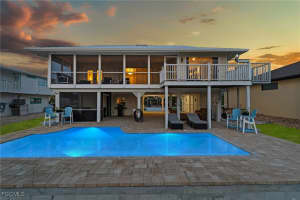 2407 Sycamore St, St James City
