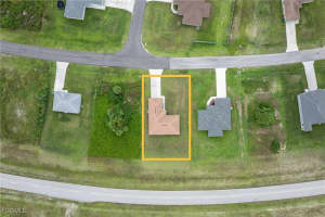 8101 Salem Court, Labelle, FL 33935 - MLS#2025008213