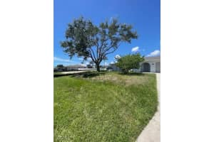 2710 4th Street, Cape Coral, FL 33990 - MLS#2025008329