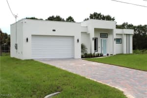 515 Broadway Avenue, Lehigh Acres, FL 33972 - MLS#2025008352