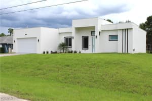 515 Broadway Avenue, Lehigh Acres, FL 33972 - MLS#2025008352