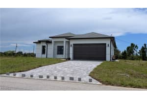 2607 E 15th St, Lehigh Acres