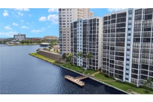 1901 Clifford Street, Fort Myers, FL 33901 - MLS#2025008404
