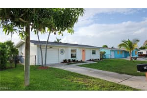 2822 Bruce St, Matlacha