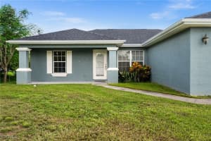 2611 4th Street, Lehigh Acres, FL 33976 - MLS#2025008500