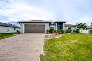 208 Nw 14th St, Cape Coral