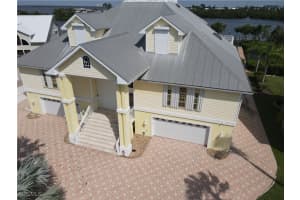 21523 Indian Bayou Drive, Fort Myers Beach, FL 33931 - MLS#2025008643
