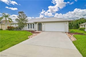 634 32nd Street, Cape Coral, FL 33904 - MLS#2025008675