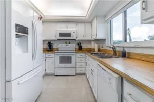 7402 Lake Breeze Drive, Fort Myers, FL 33907 - MLS#2025008724