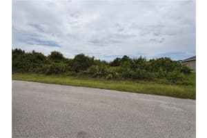 3703 20th Street, Lehigh Acres, FL 33976 - MLS#2025008743