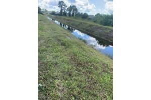 3125 38th Street, Lehigh Acres, FL 33976 - MLS#2025008782