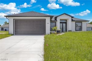 208 Pembroke Street, Lehigh Acres, FL 33974 - MLS#2025008797